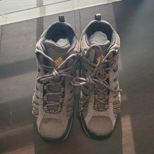 NWT Columbia North Plains II Waterproof Hiking Boots